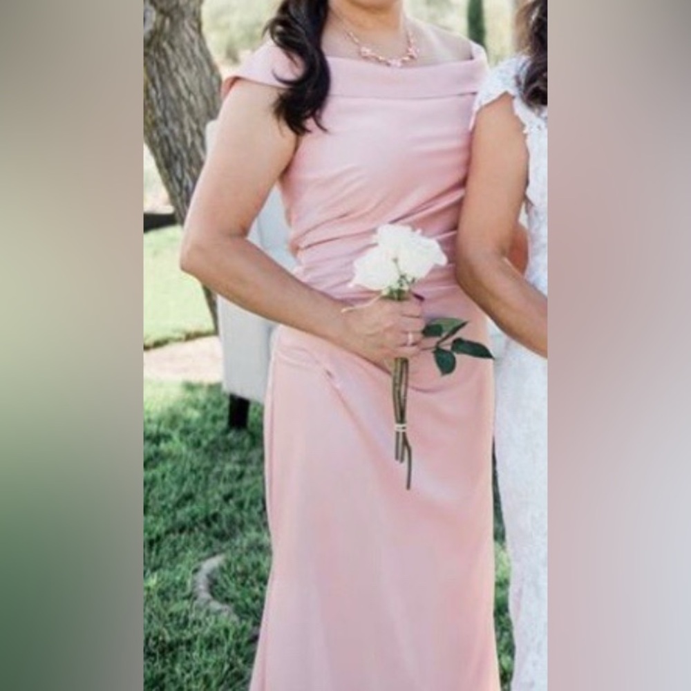 Elegant Pink Sleeveless Dress